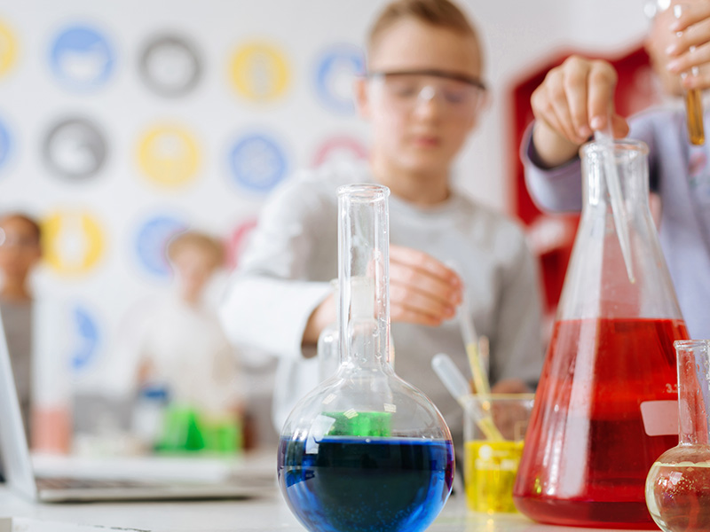 Talleres de Química - Loca Academia de Las Ciencias